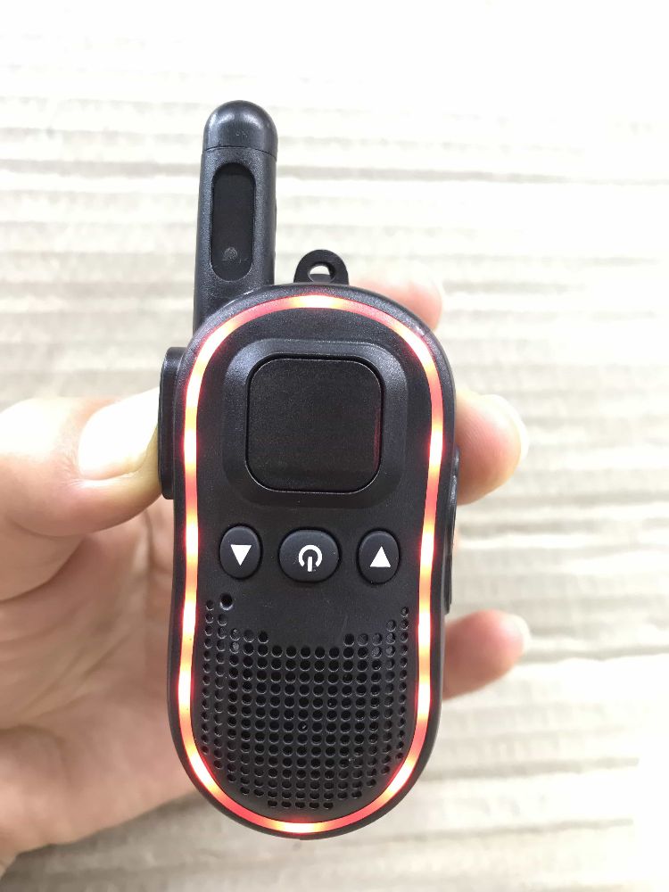 LED-Kinder-Walkie-Talkies. Langlebiges Outdoor-Spielzeug für Kinder LED-Kinder-Walkie-Talkies. Langlebiges Outdoor-Spielzeug für Kinder